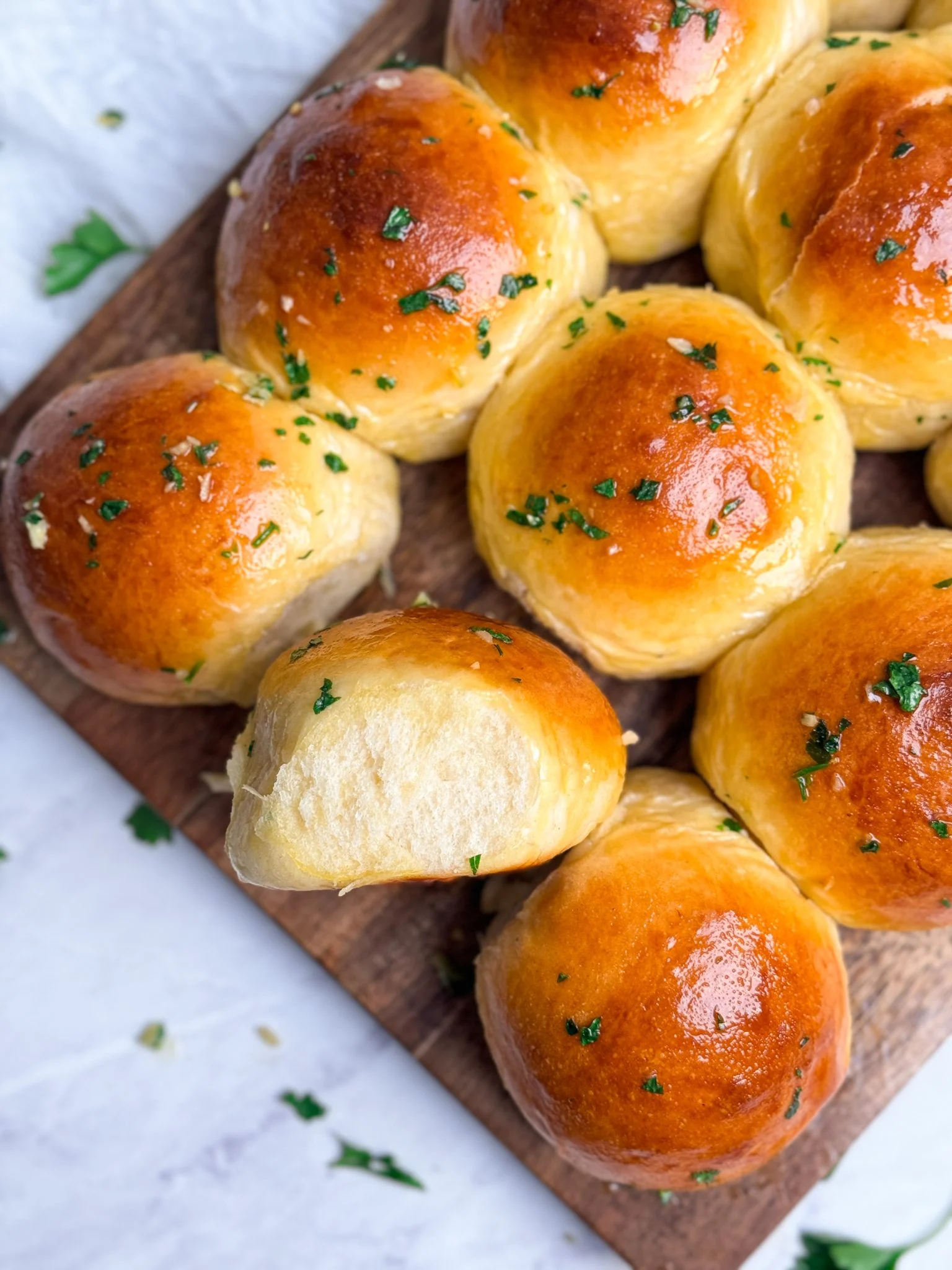 Homemade Garlic Butter Rolls
